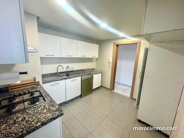 Bel appartement vide Residence avec piscine — 4