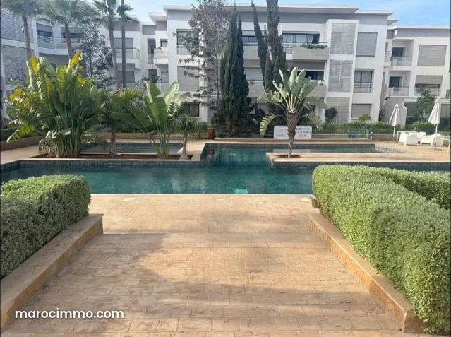 Bel appartement vide Residence avec piscine — 3