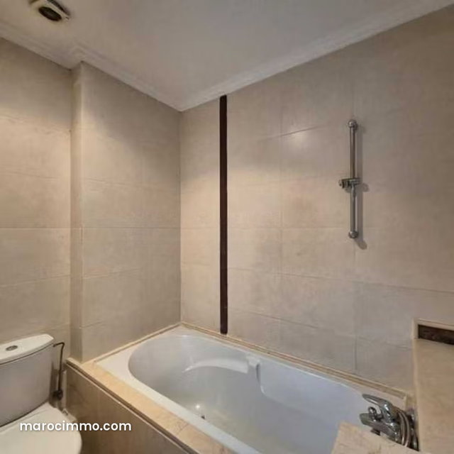 Appartement à Vendre de 140.0 m² à Casablanca, Bourgogne Anfa — 4