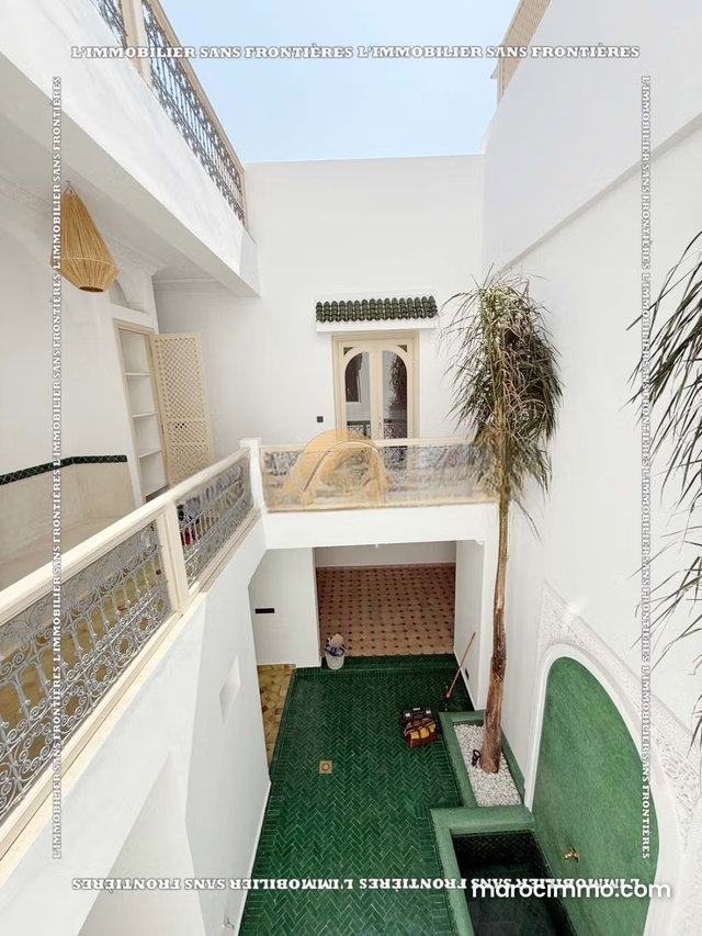Riad titré à vendre à Bab Ghmat, Marrakech – 106 m² avec terrasse de 80 m² — 2