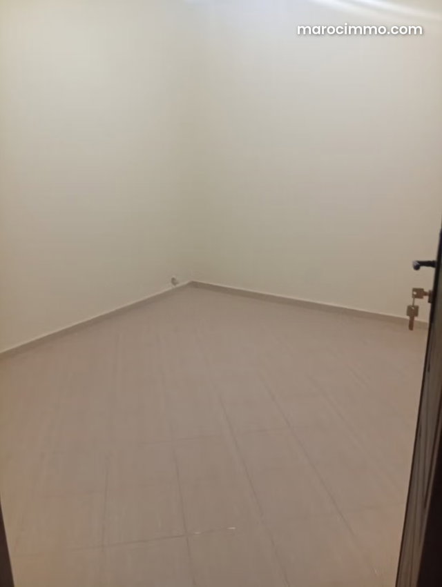 Appartement vide a loue 3 chambres — 2