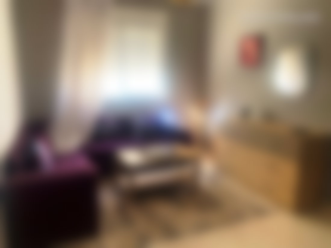 شقة مفروشة مع شرفة وإطلالة جبلية للإيجار بحي الغولف طنجة