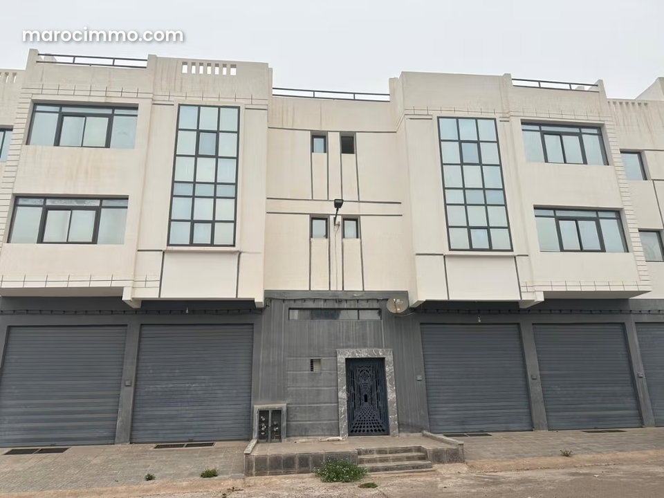 À LOUER – Immeuble Commercial R2, Agadir