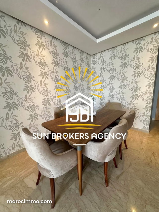 Louez cet appartement à Palmier. Superficie 140 m². Bien meublé — 5