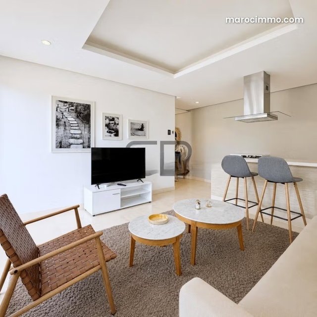 Studio meublé de 60 m² avec espace extérieur — 2