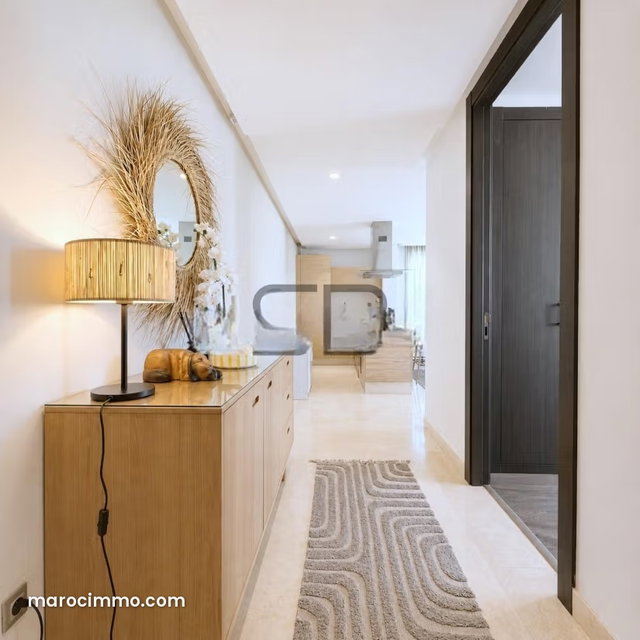 Studio meublé de 60 m² avec espace extérieur — 4