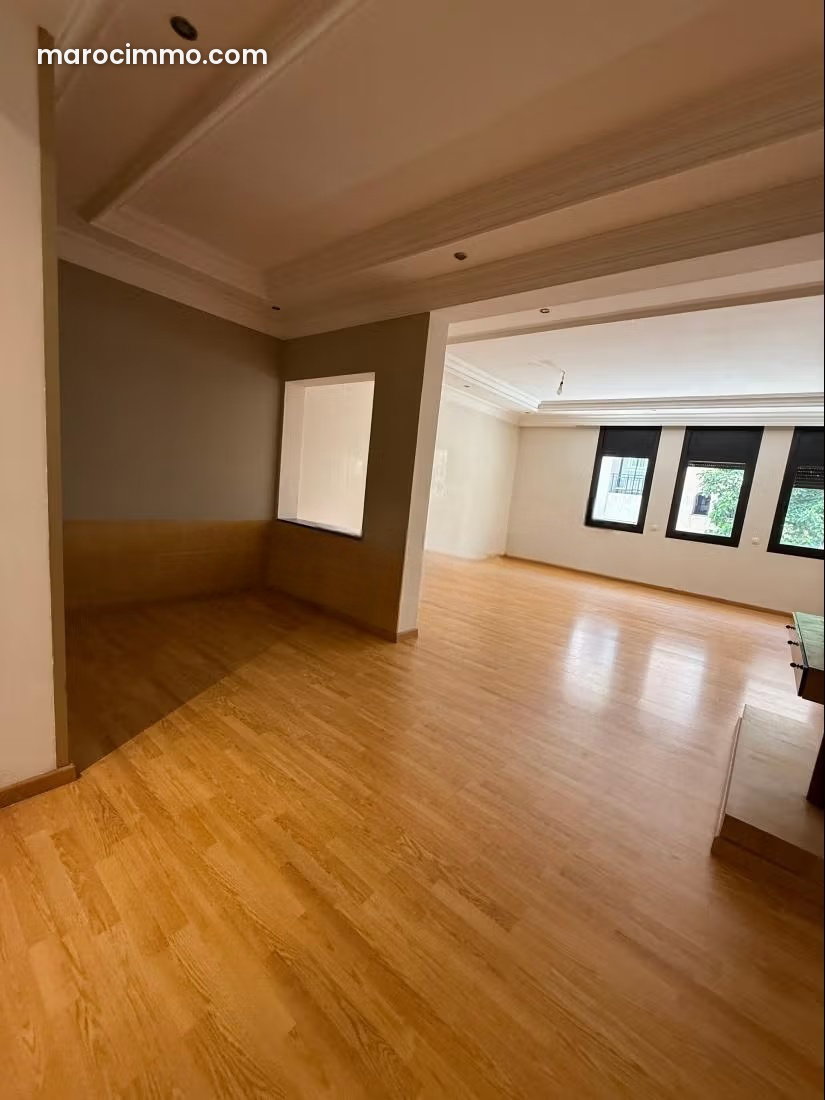 Appartement 200 m² à louer à Agdal Rabat avec garage — Rabat