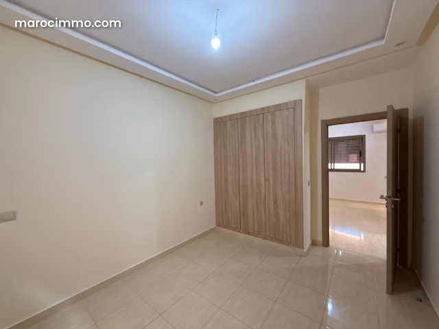 Studio en vente à Route Casablanca. Surface totale 46 m². Conciergerie à disposition, système de climatisation — 2