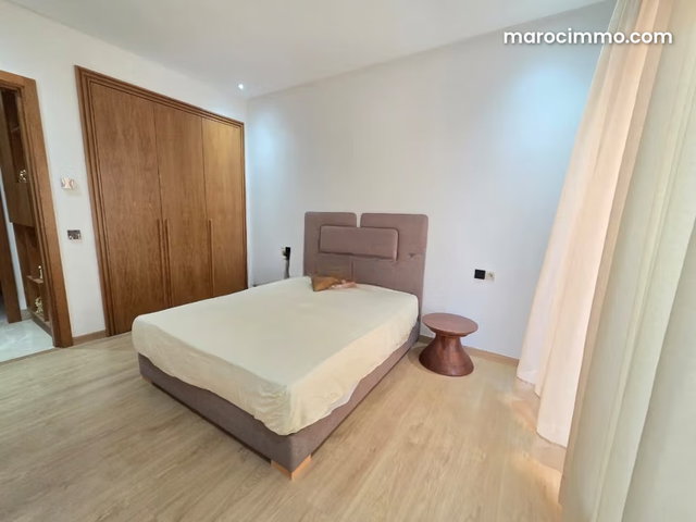 Magnifique studio à louer à CFC — 3