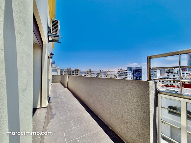 Appartement Moderne avec Terrasse Racine — 5
