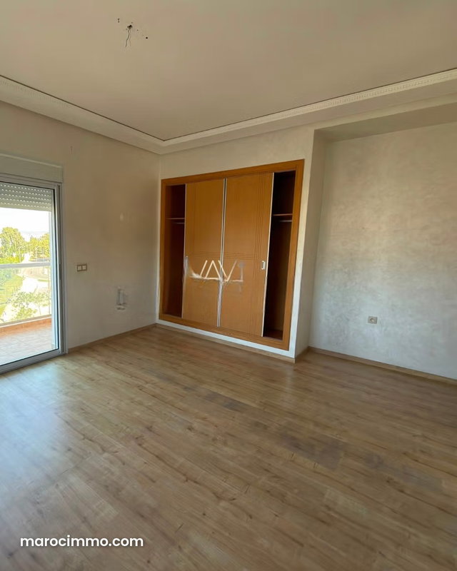 Appartement non meublé à louer – Longue durée — 2