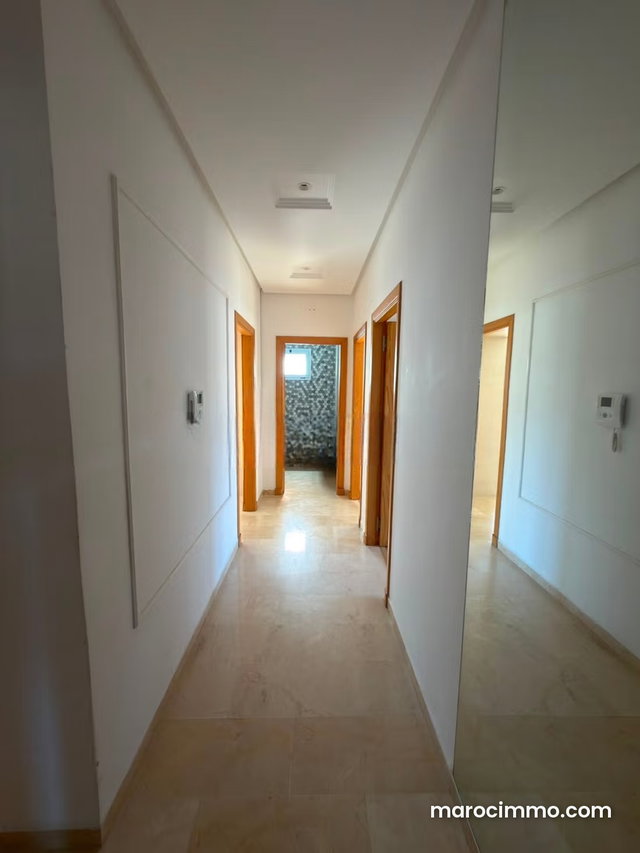 Appartement a louer complexe avec piscine — 3
