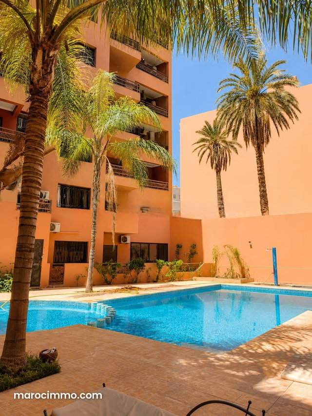 Appartement de 2 Chambres avec Piscine Commune — 4