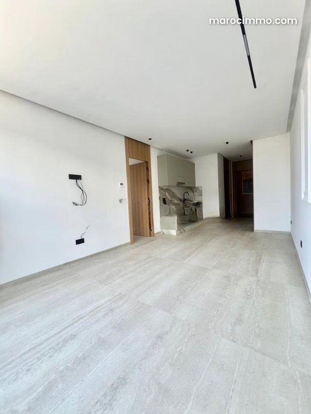 New High-End Studio for Rent — 3
