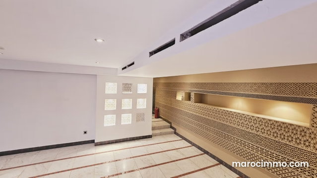 Pas de porte restaurant – Hivernage — 4