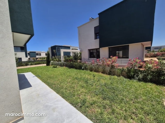 Villa de 600m² 5 chambres piscine — 4