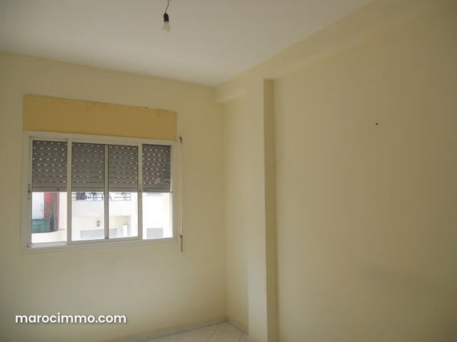 Plateau de Bureau à louer à LOTISSEMENT BACHKOU — 2