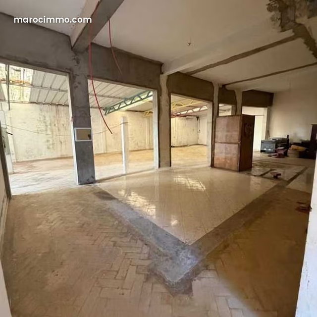 Local commercial à Vendre de 254.0 m² à Salé, Hssain — 3