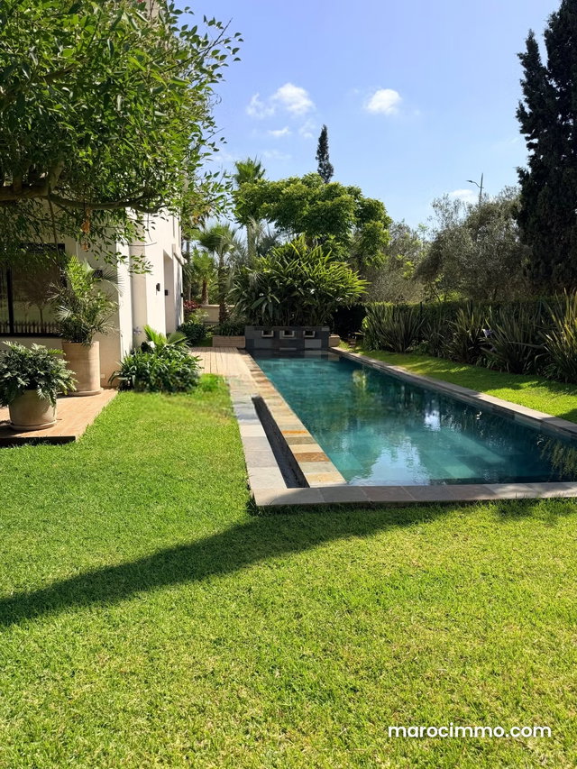 Breathtaking Bouskoura Villa on Prime Golf Line — 3