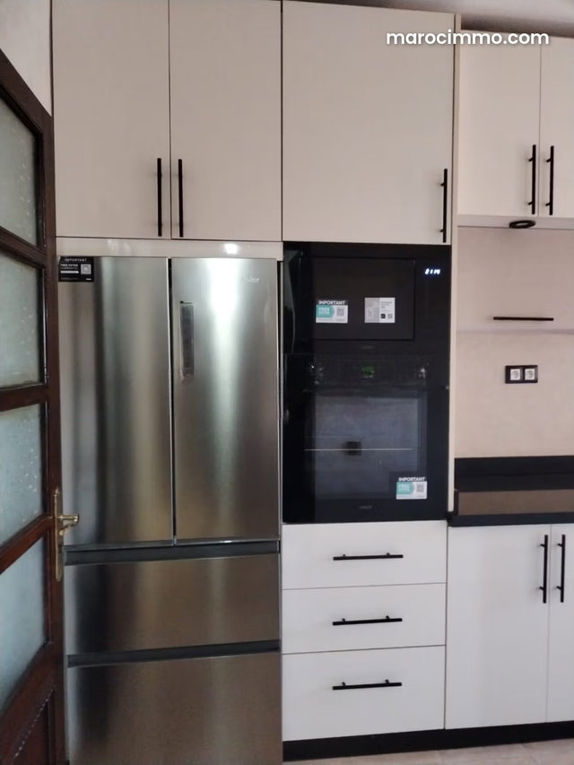 Louez cet appartement à victor hugo. Surface totale 90 m². Meublé — 5