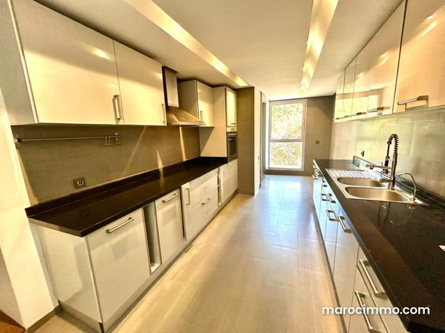 Ain Diab – Appartement à la location — 4