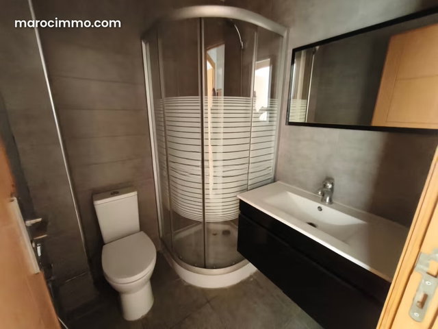 Appartement a vendre 2 mars — 4