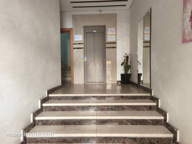 Appartement a vendre 2 mars — 3