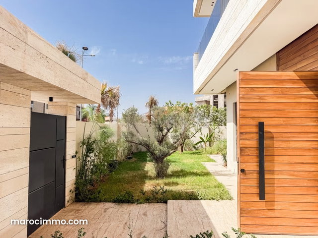 Villa de luxe Finition Haut Standin Bien Exposée — 2