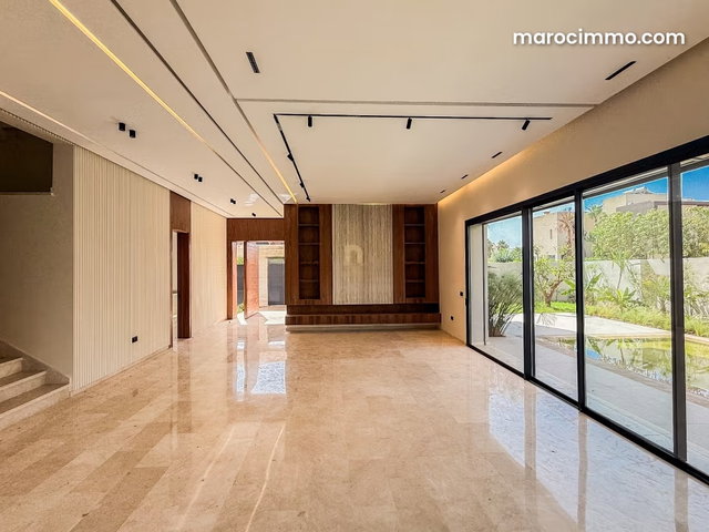 Villa de luxe Finition Haut Standin Bien Exposée — 3