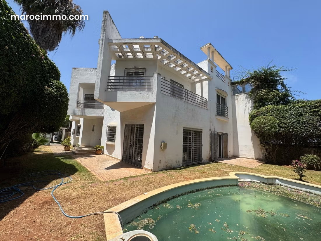 Villa à louer à Aïn Diab, Casablanca, vue sur mer — Casablanca