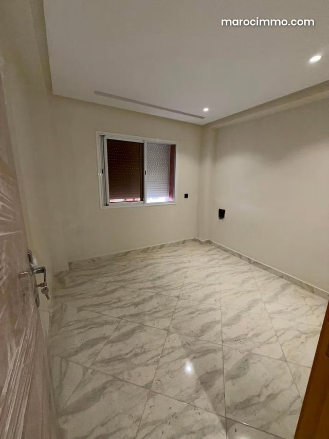 Appartement rénové à vendre 84 m² hay hassani — 2