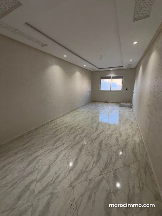 Appartement rénové à vendre 84 m² hay hassani — Tanger