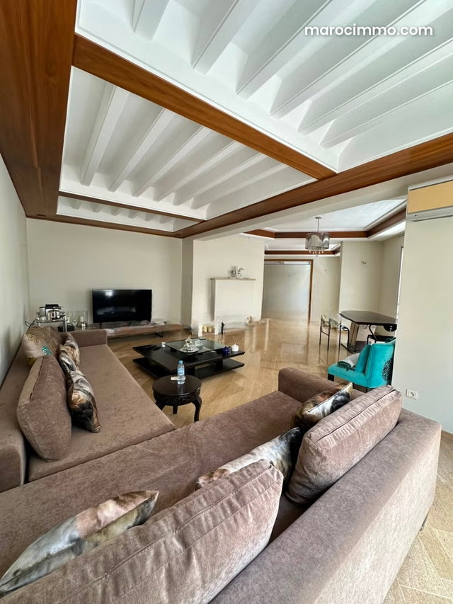 À vendre – Magnifique duplex de 372 m² au cœur de Racine — 2