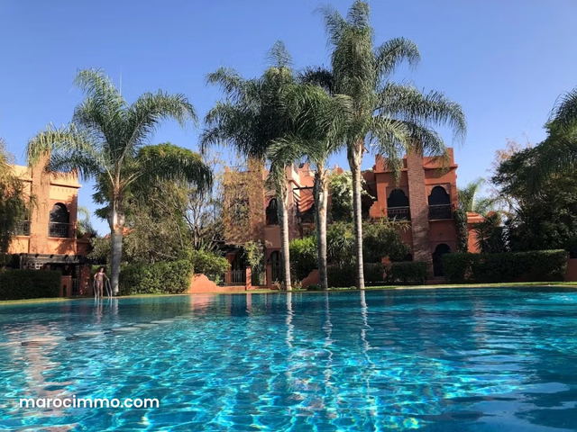 Superbe Villa de Luxe à Louer en Résidence Fermée — Marrakech