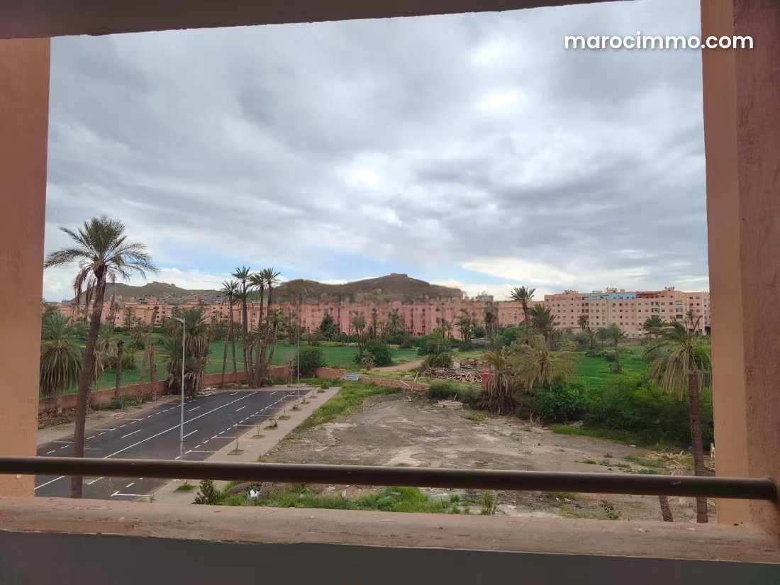 شقة مفروشة بترّاس وإطلالة جبلية في مبروكة مراكش — مراكش