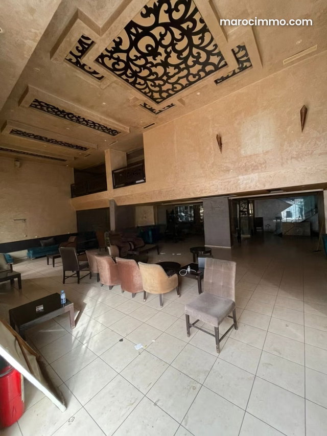 Local commercial 300 m² Marrakech Hivernage — 4