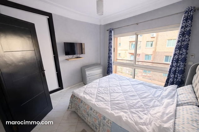Studio meublé au plein centre à vendre — 4