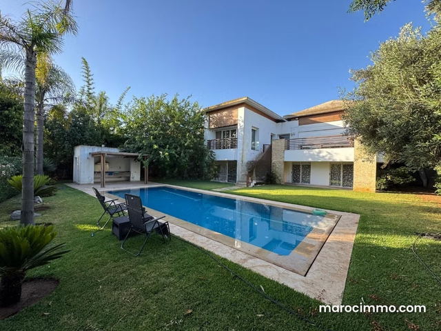 Belle villa front golf — Bouskoura