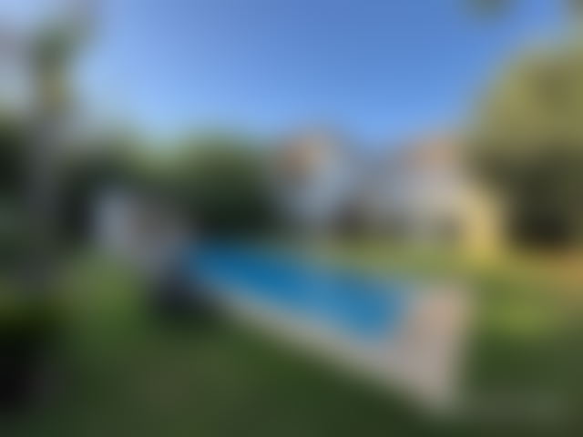 Villa à louer à la Ville Verte de Bouskoura, jardin de 1100 m² — Bouskoura