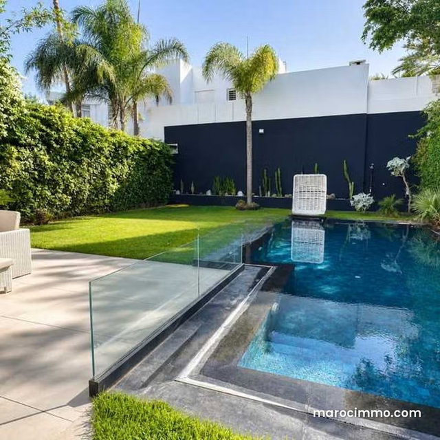 Villa à Louer de 492.0 m² à Casablanca, Californie — 3