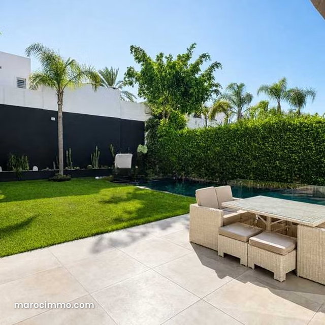 Villa à Louer de 492.0 m² à Casablanca, Californie — 2