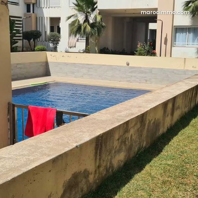 Appartement à Louer de 125.0 m² à Rabat, Dar Essalam Extension — 2