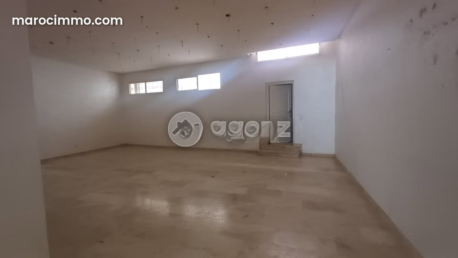 محل تجاري بارز للبيع بحي أكدال في الرباط — الرباط