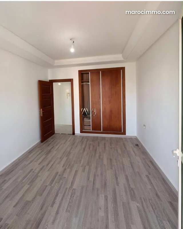 Appartement vide à louer – Résidence avec piscine – Tanger — 5