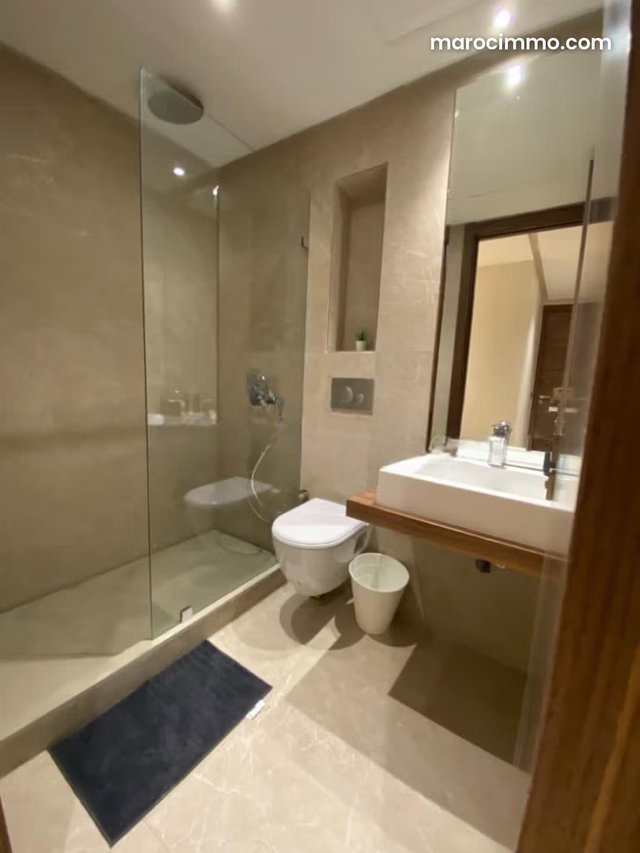 Studio meublé de 52 m² à louer — 4