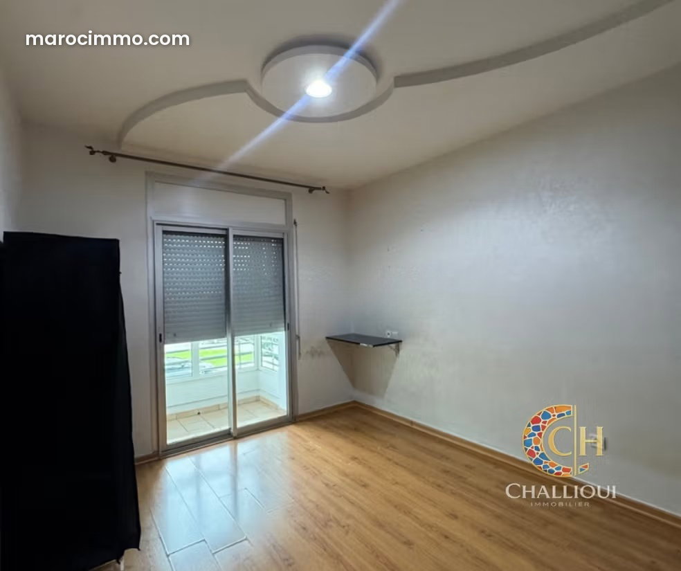 Appartement 200 m² à Riyad Rabat avec cheminée — Rabat