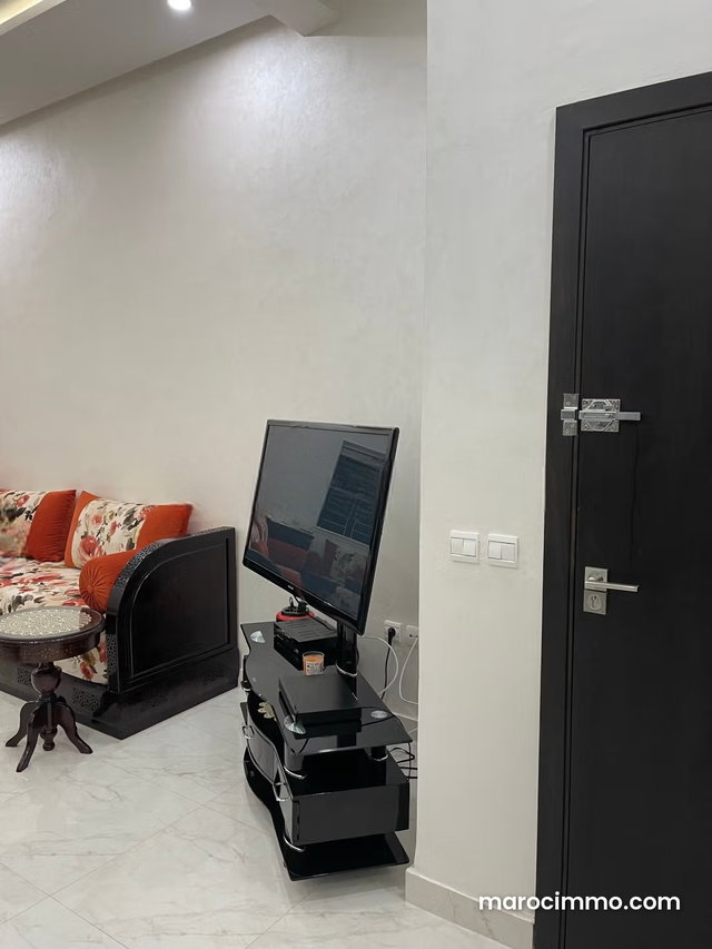 Superbe Appartement 2 Chambres Rénové en Rez de Jardin – Résidence Calme et Agréable — 2