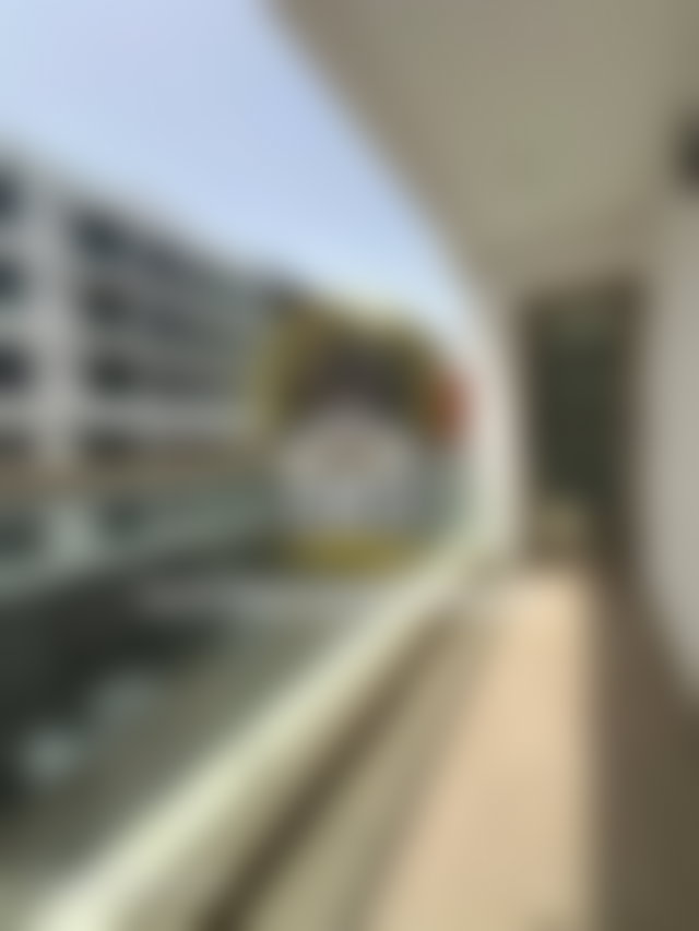 شقة مشرقة مع شرفة للكراء بحي لي برينسيس بالدار البيضاء — 5