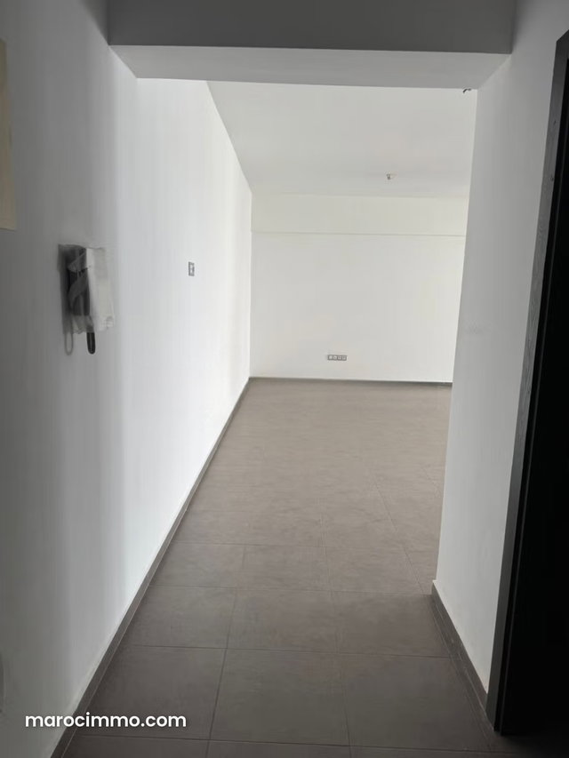 Bureau à louer — 3