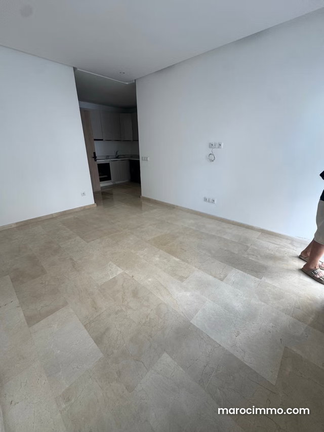 Vente d'un bel appartement à Bourgogne Ouest. 1 belle chambre. Ascenseur et garage — 5